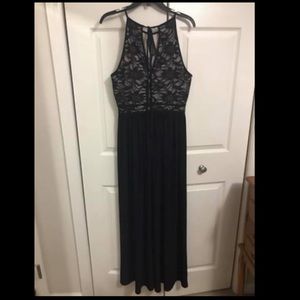 Lace Keyhole Tie Back Halter Dress